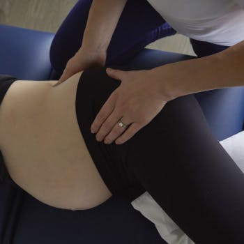 Pregnant massage by physiotherapist Octavia